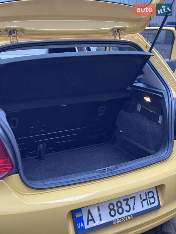 Хетчбек Volkswagen Polo 2010 в Києві