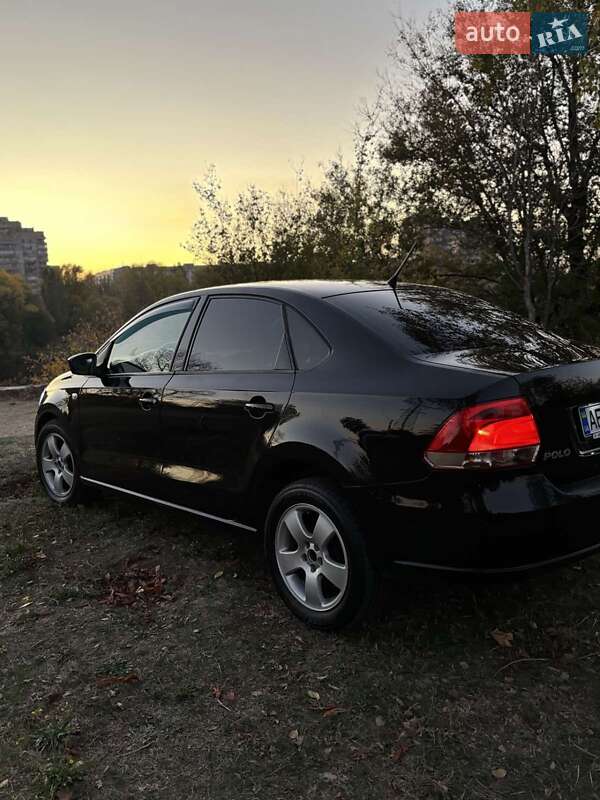 Седан Volkswagen Polo 2013 в Днепре