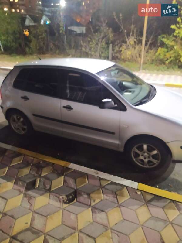 Хэтчбек Volkswagen Polo 2002 в Киеве