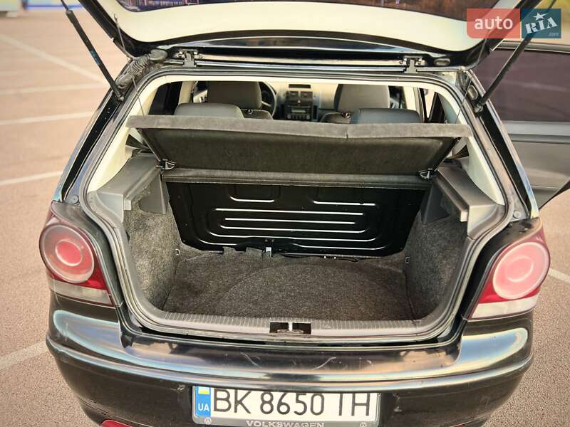 Хэтчбек Volkswagen Polo 2007 в Ровно