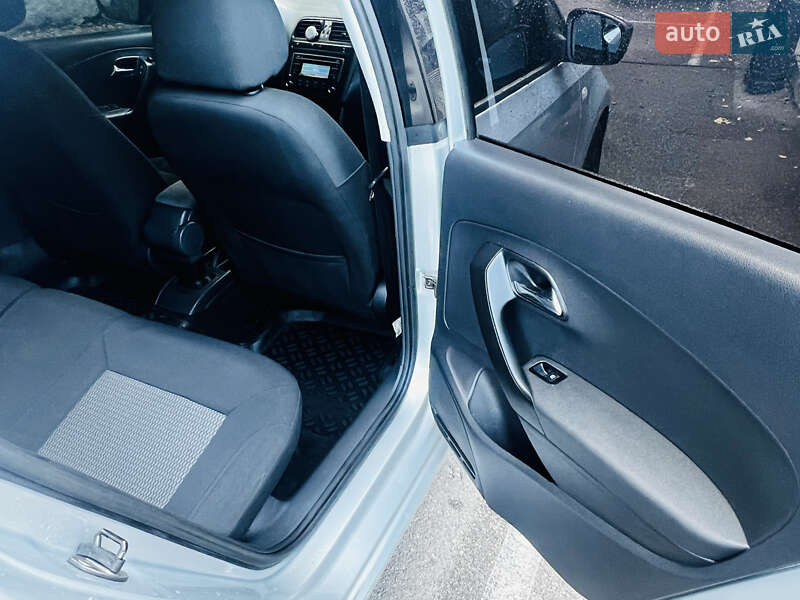 Седан Volkswagen Polo 2013 в Києві