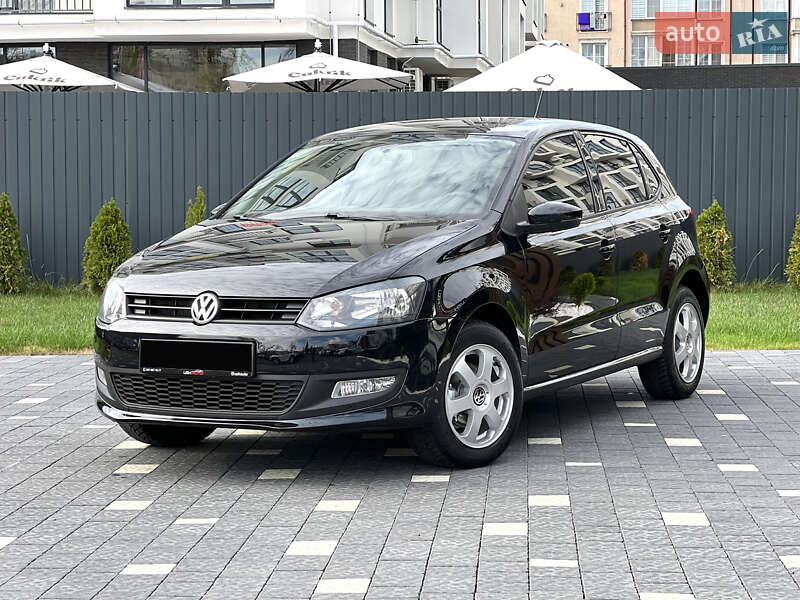 Хэтчбек Volkswagen Polo 2010 в 