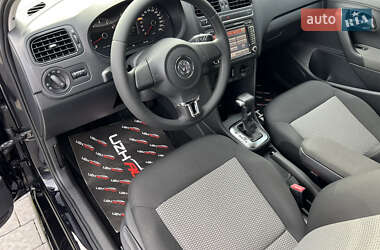 Хэтчбек Volkswagen Polo 2010 в 