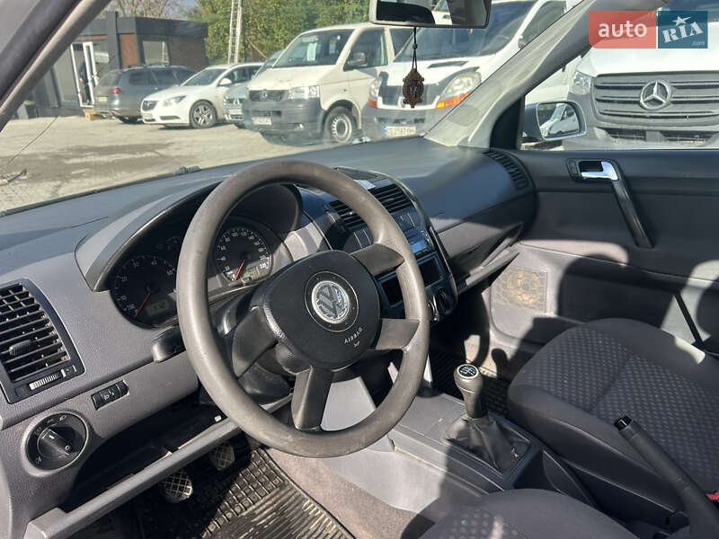 Хэтчбек Volkswagen Polo 2005 в Черновцах