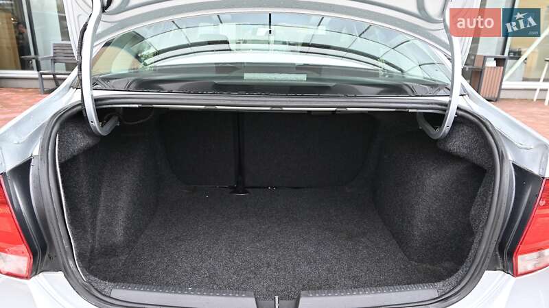 Седан Volkswagen Polo 2013 в Киеве