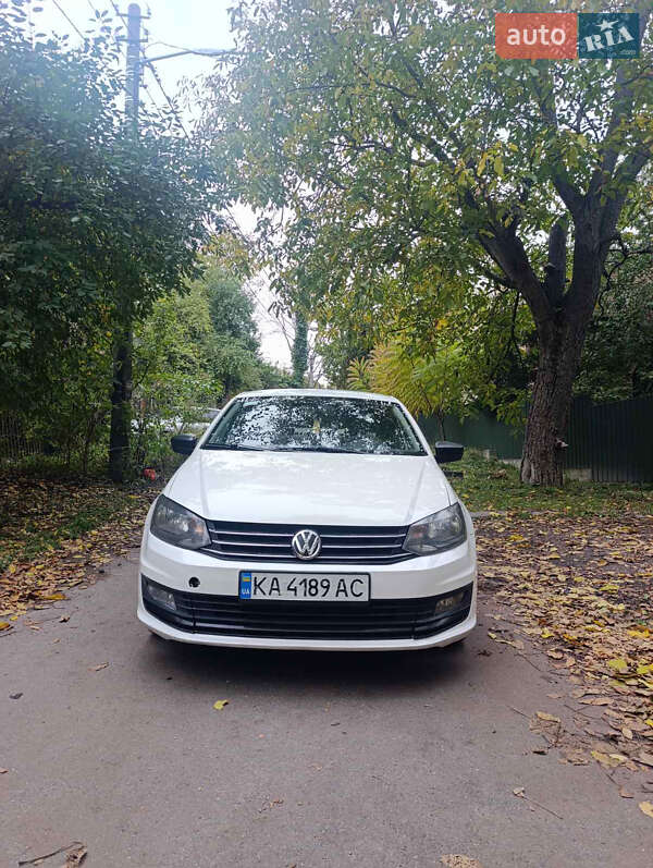 Volkswagen Polo 2016