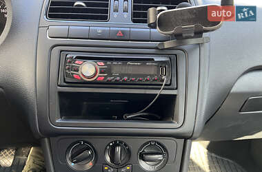 Хетчбек Volkswagen Polo 2012 в  фото 13 Хетчбек Volkswagen Polo 2012 в