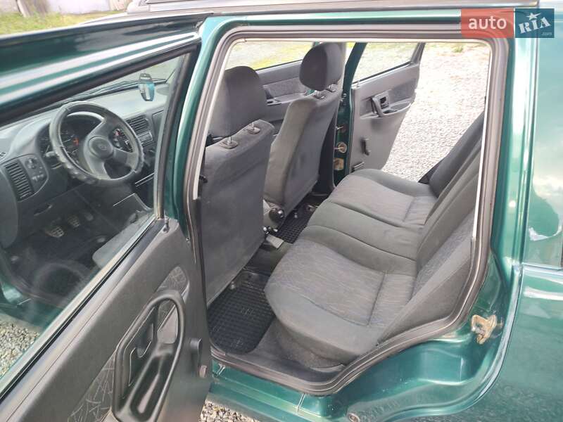 Хэтчбек Volkswagen Polo 1998 в Шепетовке фото 8 Хэтчбек Volkswagen Polo 1998 в Шепетовке