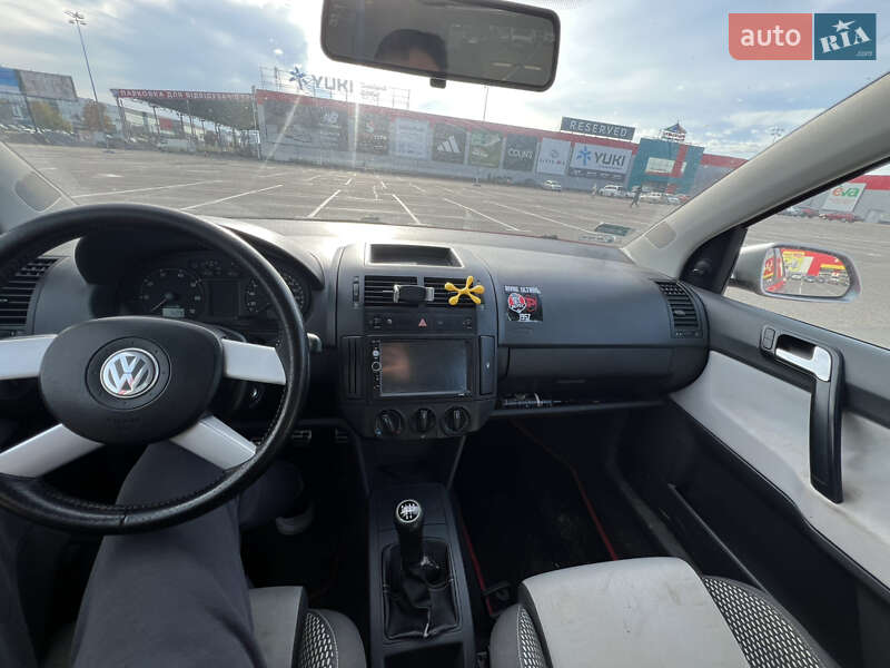 Хетчбек Volkswagen Polo 2005 в Рівному