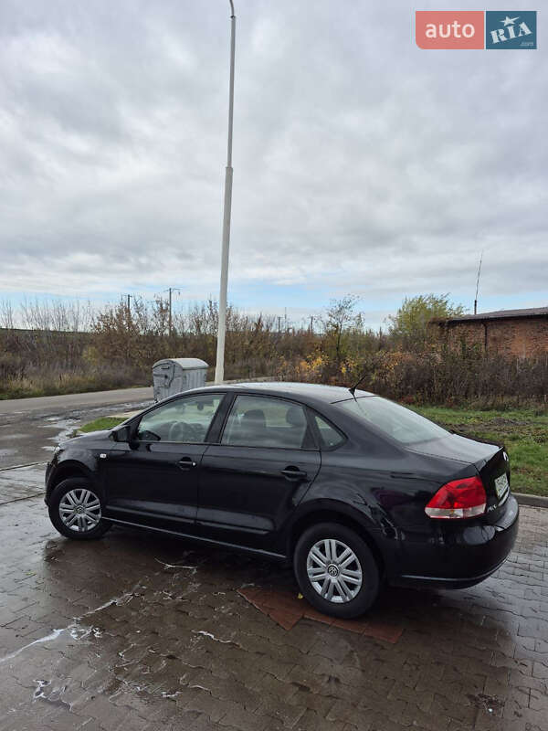 Седан Volkswagen Polo 2012 в Конотопе фото 3 Седан Volkswagen Polo 2012 в Конотопе