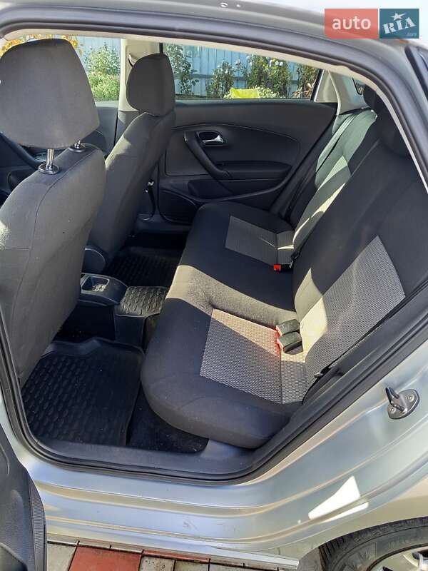 Седан Volkswagen Polo 2013 в Иванкове фото 3 Седан Volkswagen Polo 2013 в Иванкове