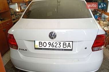 Седан Volkswagen Polo 2012 в Чорткові