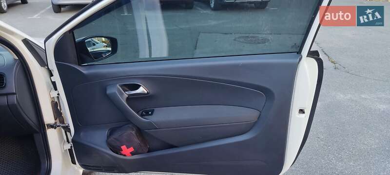 Хэтчбек Volkswagen Polo 2012 в Киеве фото 8 Хэтчбек Volkswagen Polo 2012 в Киеве