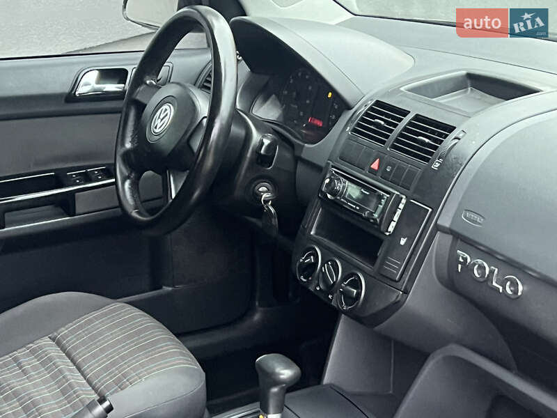 Хетчбек Volkswagen Polo 2006 в Тернополі
