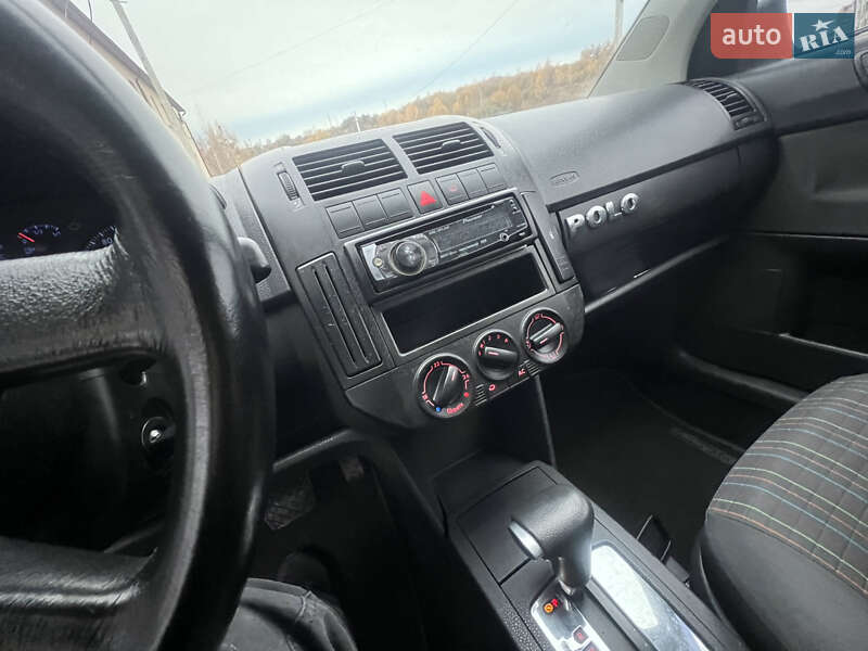 Хетчбек Volkswagen Polo 2006 в Тернополі