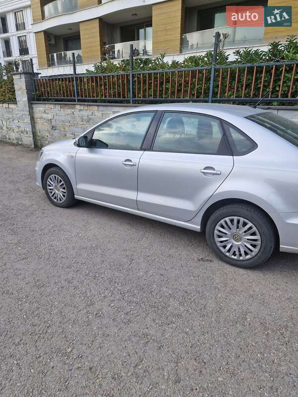 Седан Volkswagen Polo 2016 в Киеве фото 8 Седан Volkswagen Polo 2016 в Киеве