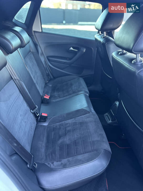 Хэтчбек Volkswagen Polo 2011 в Луцке