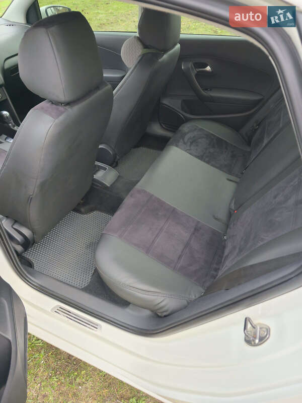 Седан Volkswagen Polo 2011 в Никополе фото 10 Седан Volkswagen Polo 2011 в Никополе