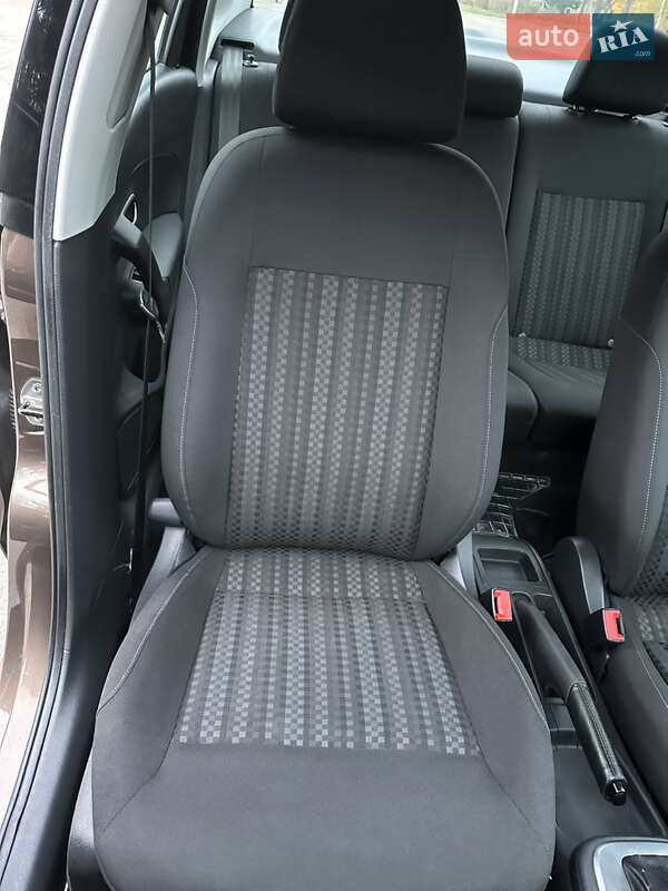 Седан Volkswagen Polo 2017 в Желтых Водах