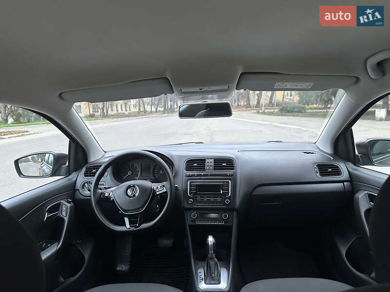 Седан Volkswagen Polo 2017 в Желтых Водах