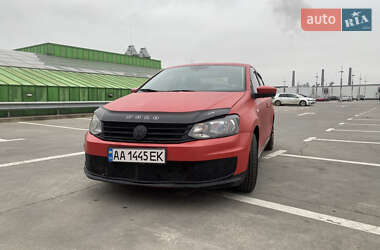 Седан Volkswagen Polo 2016 в Киеве