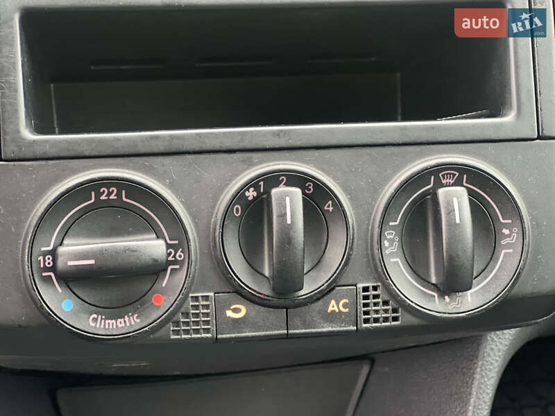 Хэтчбек Volkswagen Polo 2008 в Виннице