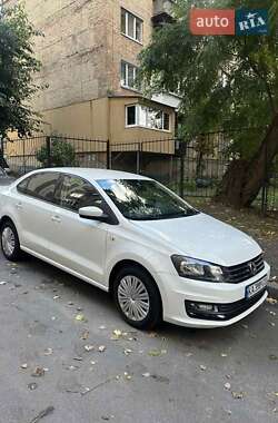 Седан Volkswagen Polo 2017 в Києві