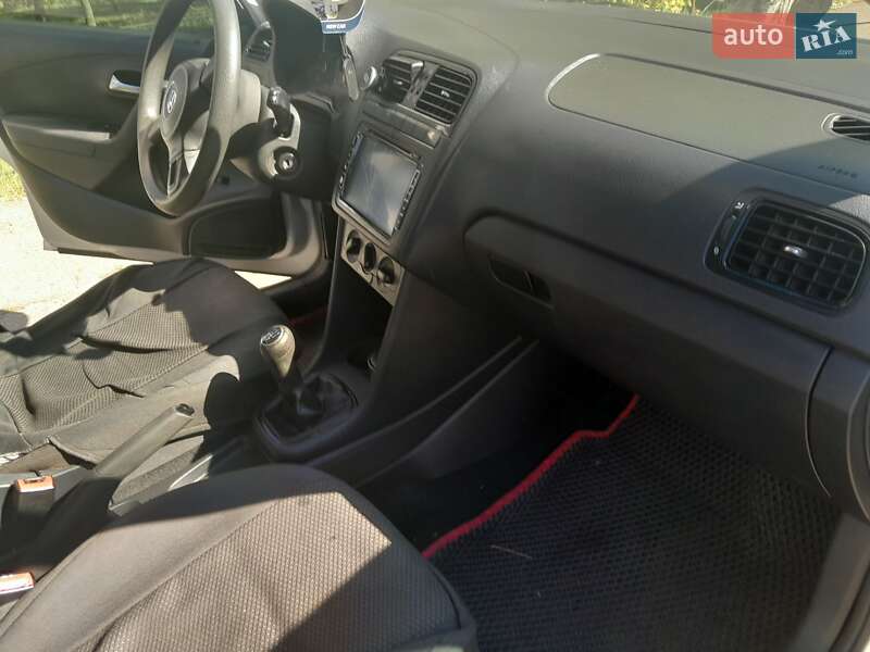 Седан Volkswagen Polo 2012 в Киеве