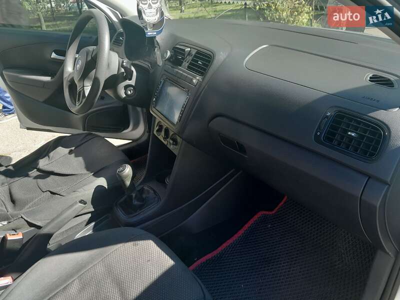 Седан Volkswagen Polo 2012 в Киеве