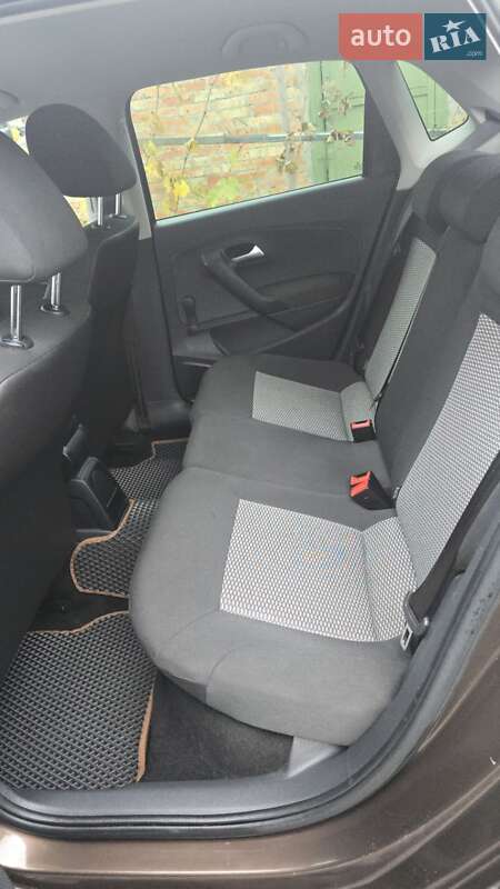 Хэтчбек Volkswagen Polo 2014 в Харькове