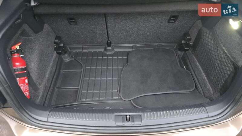 Хэтчбек Volkswagen Polo 2014 в Харькове