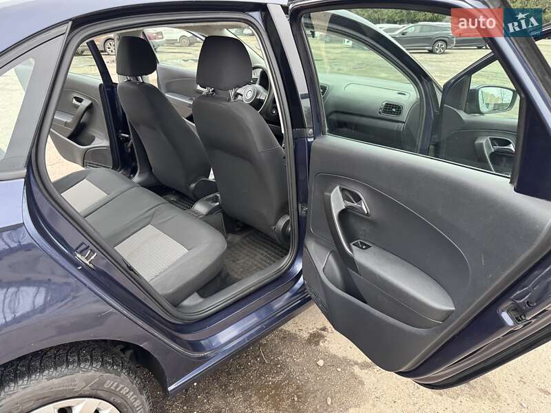 Седан Volkswagen Polo 2012 в Киеве фото 14 Седан Volkswagen Polo 2012 в Киеве