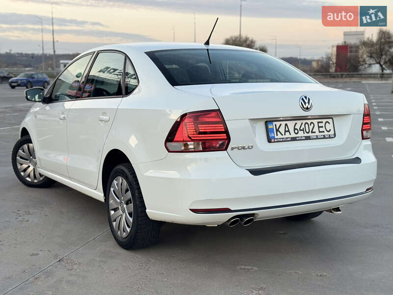 Седан Volkswagen Polo 2017 в Киеве