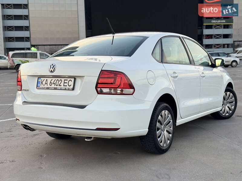 Седан Volkswagen Polo 2017 в Киеве