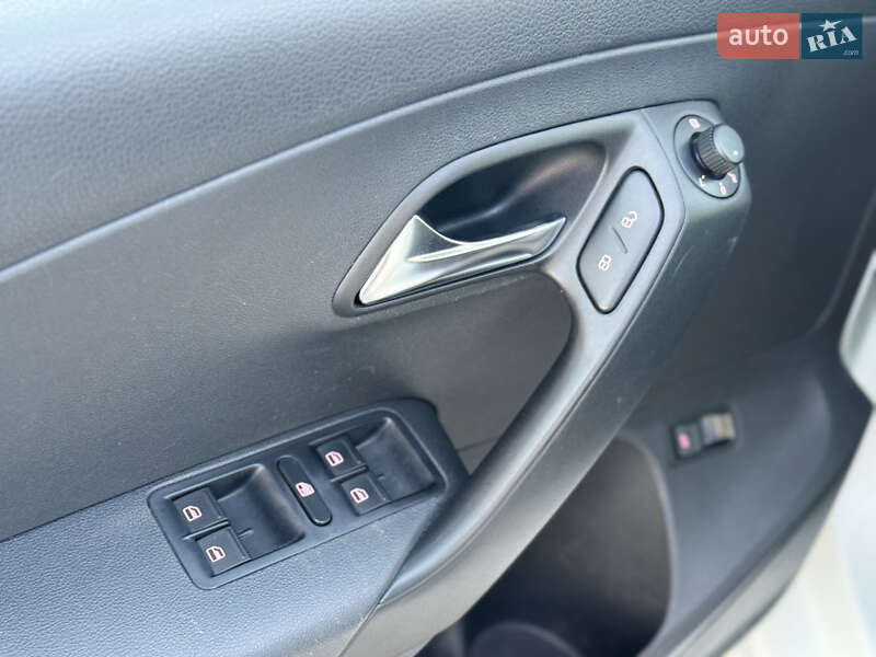 Седан Volkswagen Polo 2017 в Киеве