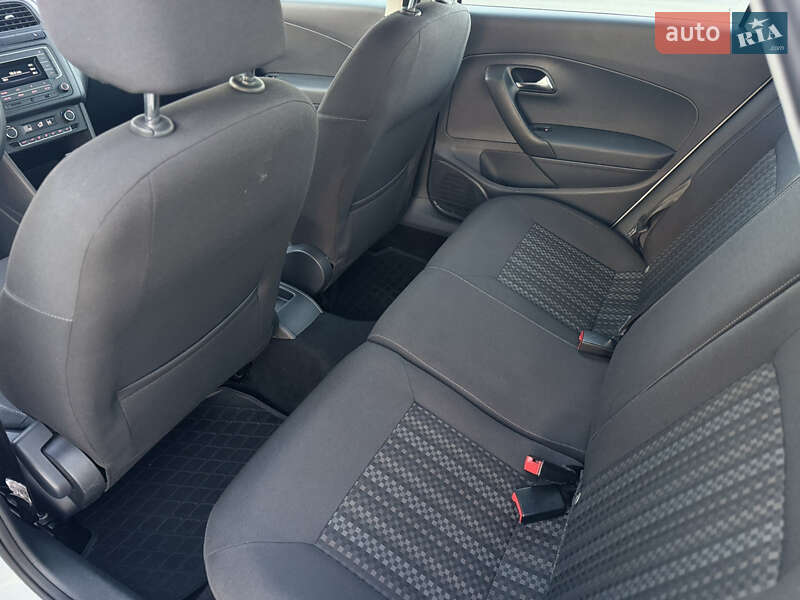 Седан Volkswagen Polo 2017 в Киеве