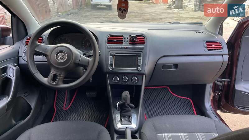 Седан Volkswagen Polo 2012 в Киеве