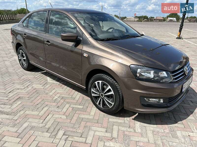 Седан Volkswagen Polo 2017 в Харькове