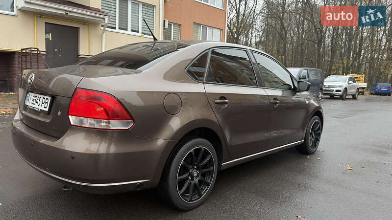 Седан Volkswagen Polo 2014 в Киеве