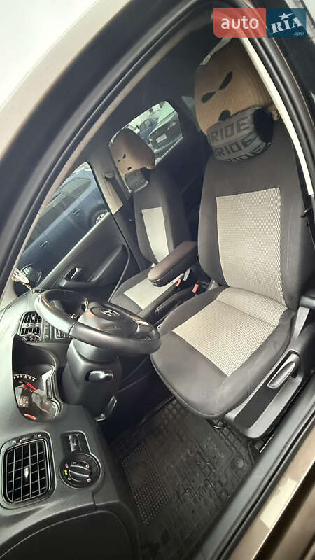 Седан Volkswagen Polo 2014 в Киеве