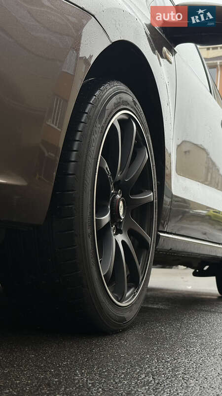 Седан Volkswagen Polo 2014 в Киеве