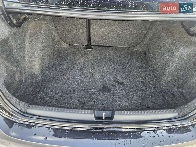 Седан Volkswagen Polo 2013 в Кагарлыке