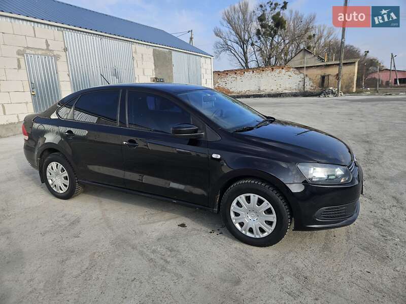 Седан Volkswagen Polo 2013 в Кагарлыке