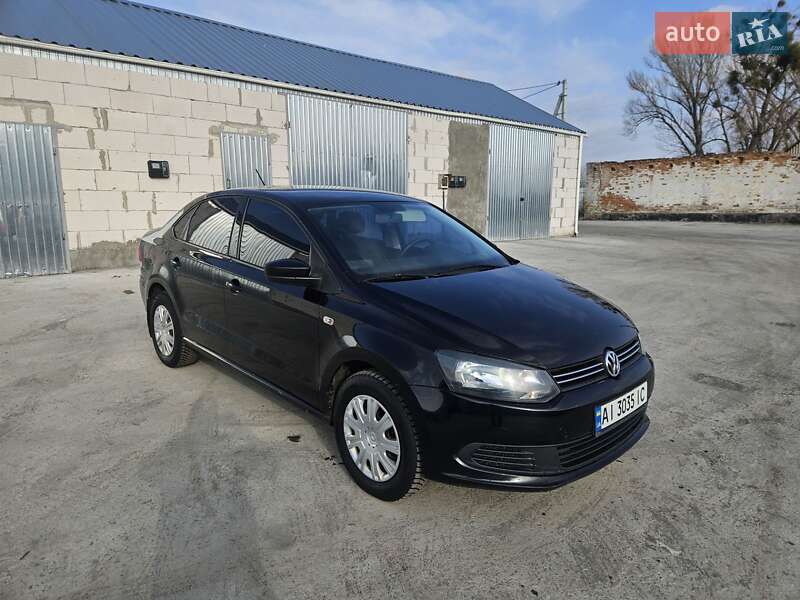 Седан Volkswagen Polo 2013 в Кагарлыке