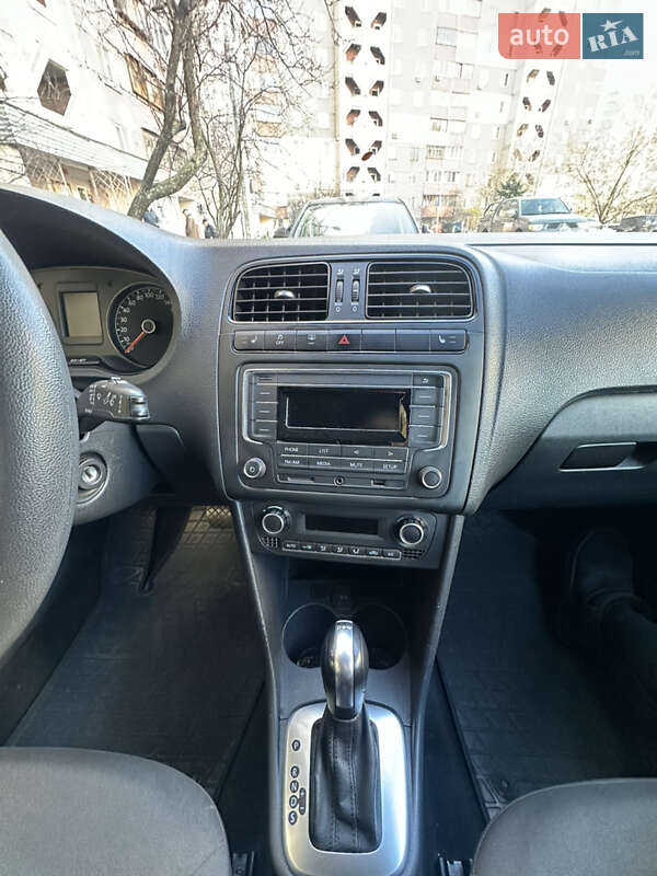 Седан Volkswagen Polo 2017 в Киеве