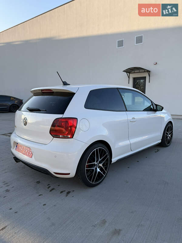 Хэтчбек Volkswagen Polo 2011 в Луцке