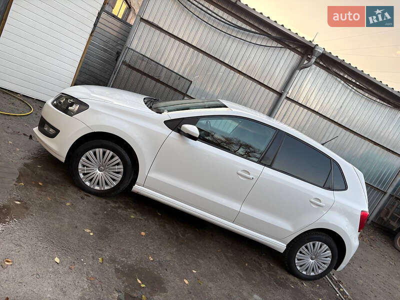 Хэтчбек Volkswagen Polo 2012 в Кривом Роге