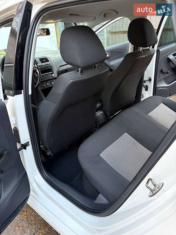 Хэтчбек Volkswagen Polo 2012 в Кривом Роге