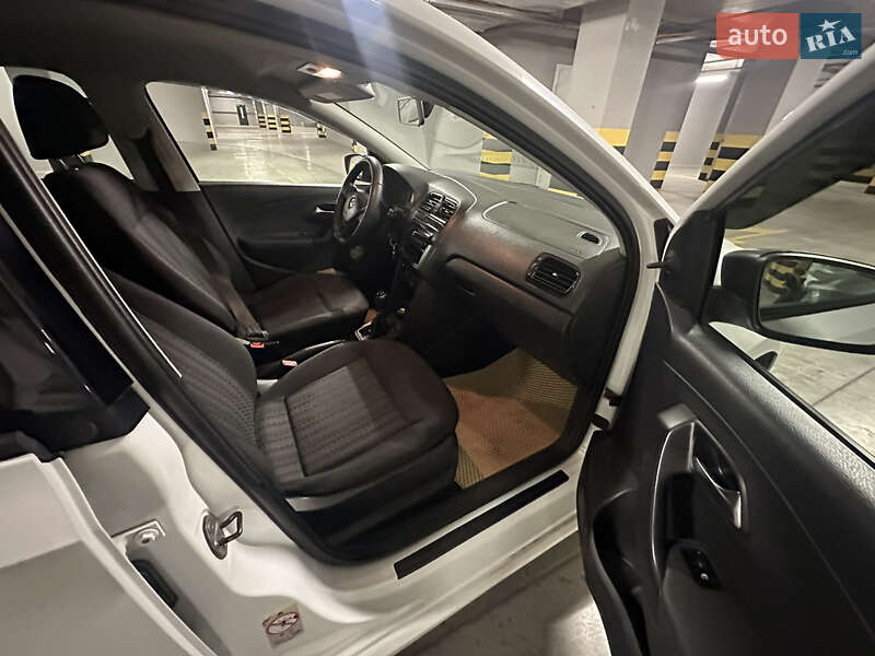 Седан Volkswagen Polo 2018 в Одессе