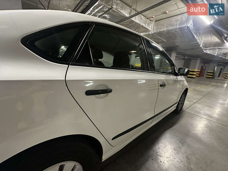 Седан Volkswagen Polo 2018 в Одессе